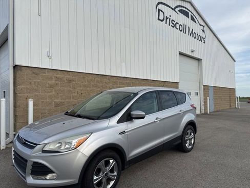 Used 2015 Ford Escape SE FWD image 2