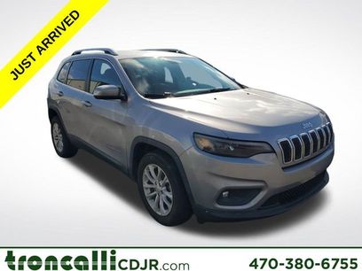 Used 2019 Jeep Cherokee Latitude w/ Popular Appearance Group
