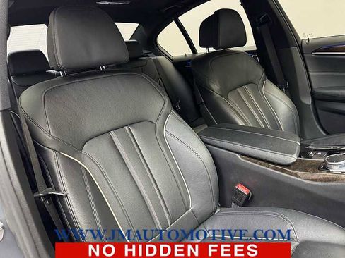 Used 2017 BMW 540i xDrive image 21