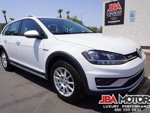 Used 2019 Volkswagen Golf Alltrack S AWD/4WD image 2