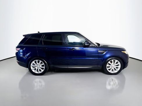 Used 2016 Land Rover Range Rover Sport SE image 11