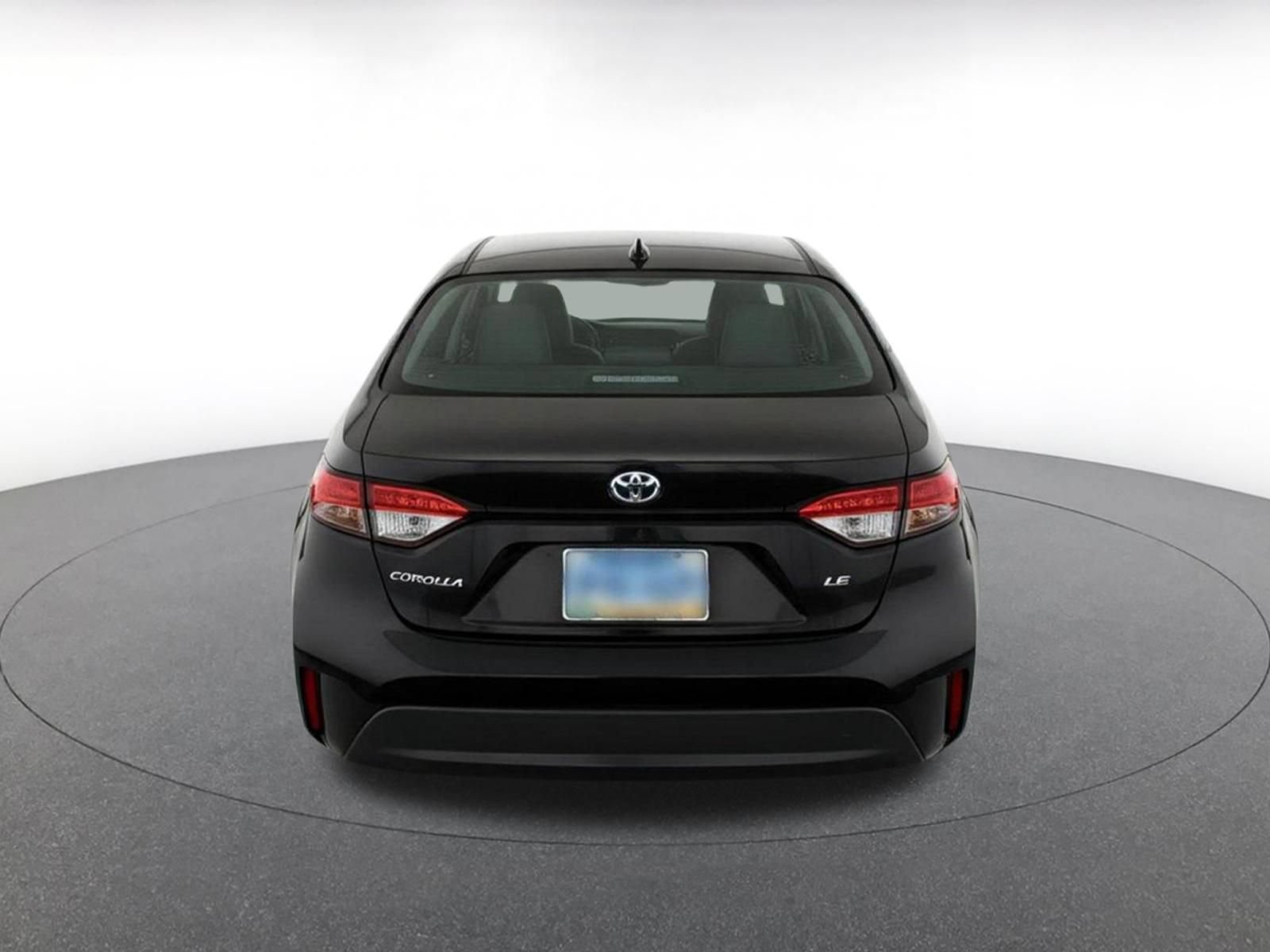 Used 2025 Toyota Corolla LE FWD image 7