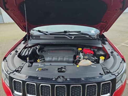 Used 2019 Jeep Compass Latitude w/ Popular Equipment Group image 30