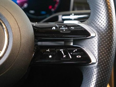 Certified 2024 Mercedes-Benz GLC 300 4MATIC image 18