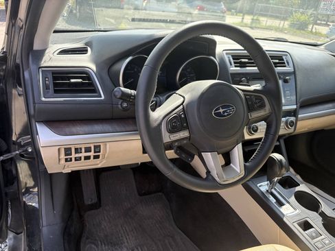 Used 2015 Subaru Outback 2.5i Limited AWD/4WD image 11