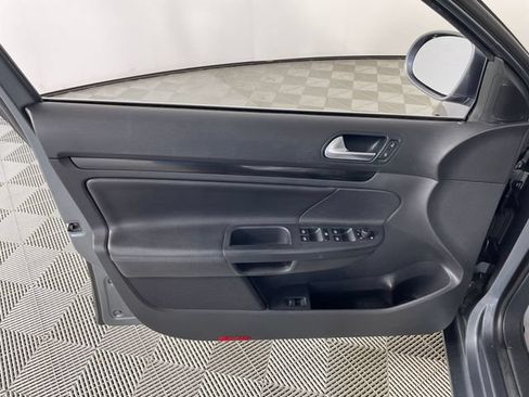 Used 2011 Volkswagen Jetta TDI FWD image 14