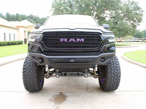 Used 2019 RAM 1500 Laramie w/ Sport Appearance Package AWD/4WD image 6