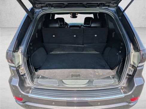 Used 2018 Jeep Grand Cherokee Overland AWD/4WD image 6