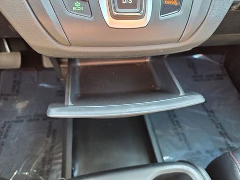 Used 2024 Honda Odyssey Sport image 30
