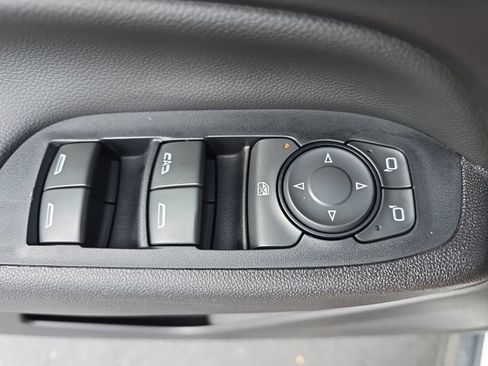 Used 2019 Chevrolet Equinox LT FWD image 28