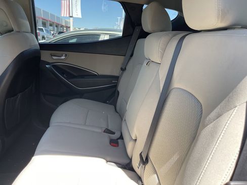 Used 2017 Hyundai Santa Fe Sport FWD image 10
