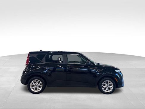 Used 2022 Kia Soul LX w/ Technology Package FWD image 25