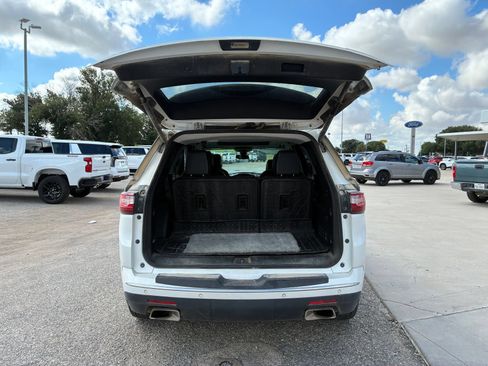 Used 2020 Chevrolet Traverse High Country FWD image 13