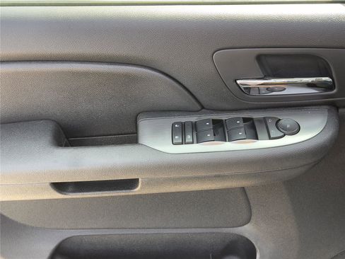 Used 2007 Chevrolet Tahoe Commercial image 14