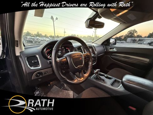Used 2018 Dodge Durango SXT image 12