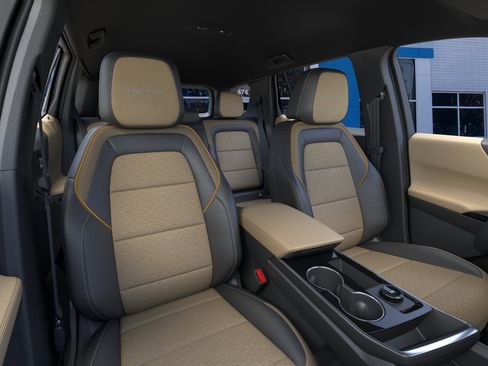 New 2026 Chevrolet Equinox ACTIV AWD/4WD image 16