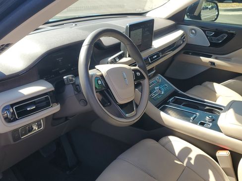 Used 2022 Lincoln Aviator Reserve w/ Equipment Group 201A AWD/4WD image 10