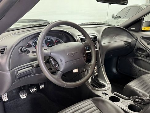 Used 2003 Ford Mustang Mach 1 RWD image 40