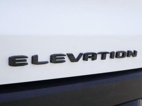 Used 2026 GMC Terrain Elevation w/ Elevation Premium Package FWD image 39