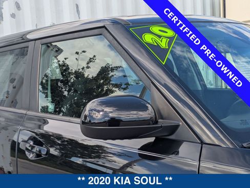 Used 2020 Kia Soul S FWD image 11
