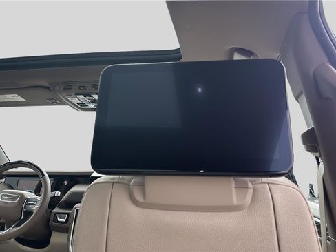 New 2026 GMC Yukon XL Denali w/ Denali Reserve Package image 24