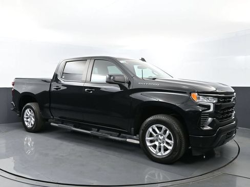 Used 2024 Chevrolet Silverado 1500 RST RWD image 3