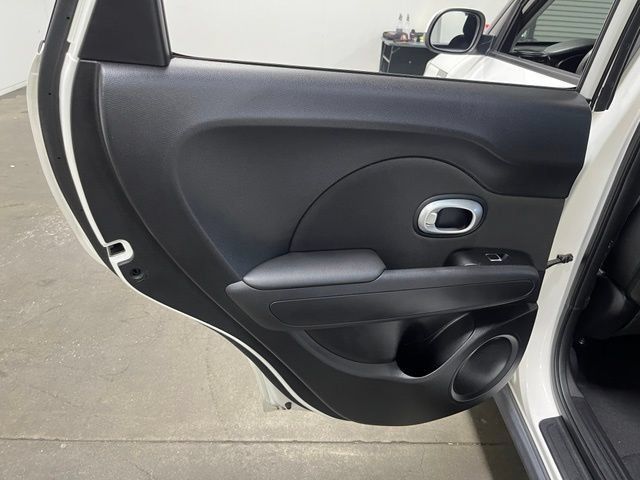 Used 2019 Kia Soul FWD image 20