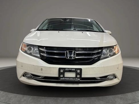 Used 2017 Honda Odyssey Touring image 3