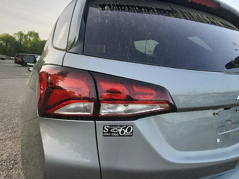 Used 2023 Chevrolet Equinox LT image 10