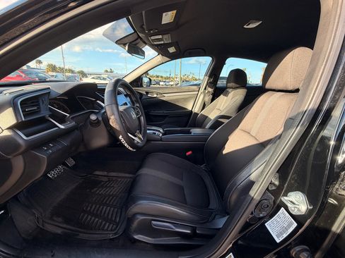 Used 2021 Honda Civic Sport image 14