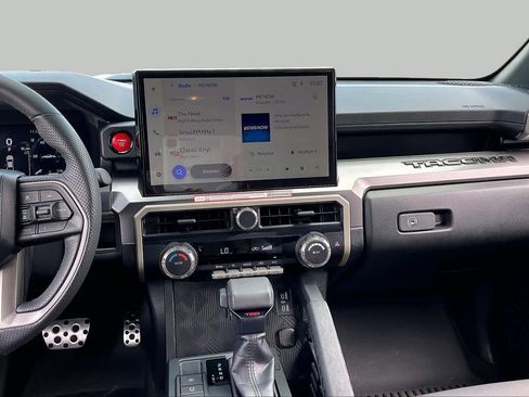 Used 2025 Toyota Tacoma TRD Sport RWD image 8