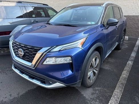 Used 2022 Nissan Rogue Platinum w/ Head-Up Display Package AWD/4WD image 4