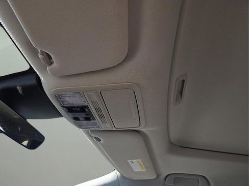 Used 2025 Honda Odyssey Elite image 27