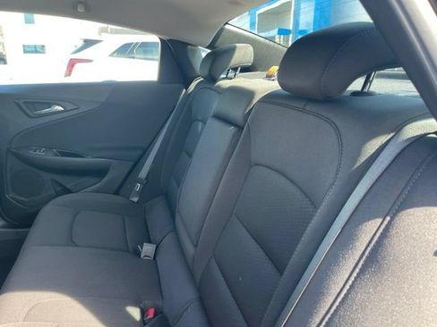 Used 2020 Chevrolet Malibu LT FWD image 18
