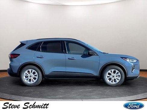 New 2025 Ford Escape Active w/ Active Premium Tech Pack image 15