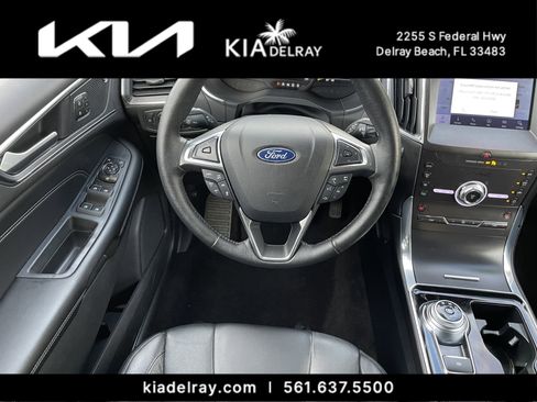 Used 2020 Ford Edge Titanium image 13