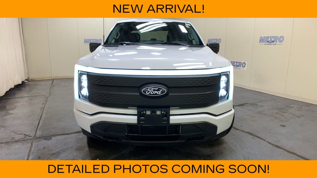 Used 2025 Ford F150 Lightning XLT AWD/4WD image 46