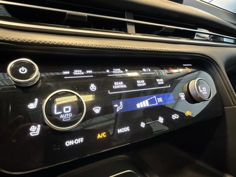 Certified 2023 INFINITI QX60 Luxe w/ Cargo Package AWD/4WD image 19
