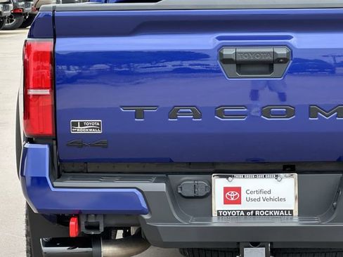 Certified 2024 Toyota Tacoma TRD Off-Road image 5