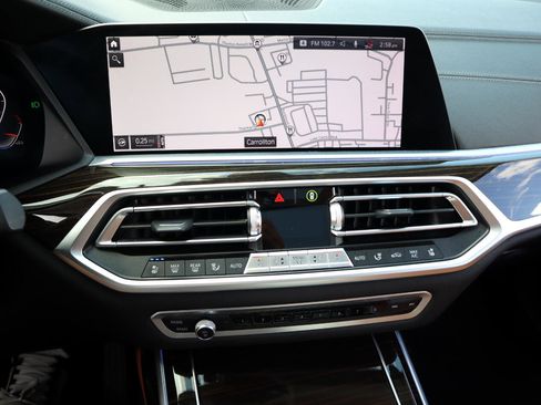 Used 2019 BMW X7 xDrive40i w/ Premium Package image 60