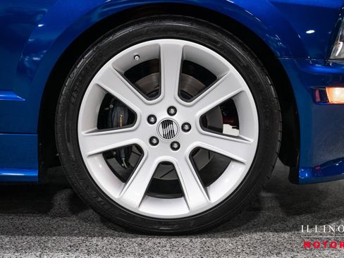 Used 2006 Ford Mustang GT RWD image 12