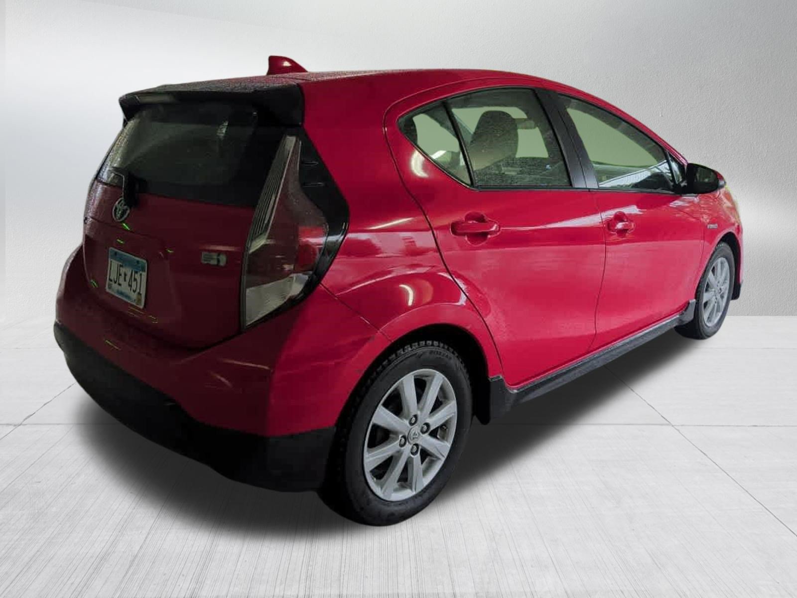 Used 2017 Toyota Prius C Two FWD image 6