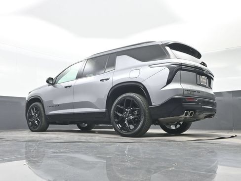 Used 2024 Chevrolet Traverse RS w/ LPO, Floor Liner Package AWD/4WD image 28