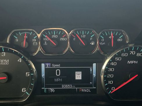 Used 2018 GMC Yukon XL SLT w/ Open Road Package image 15