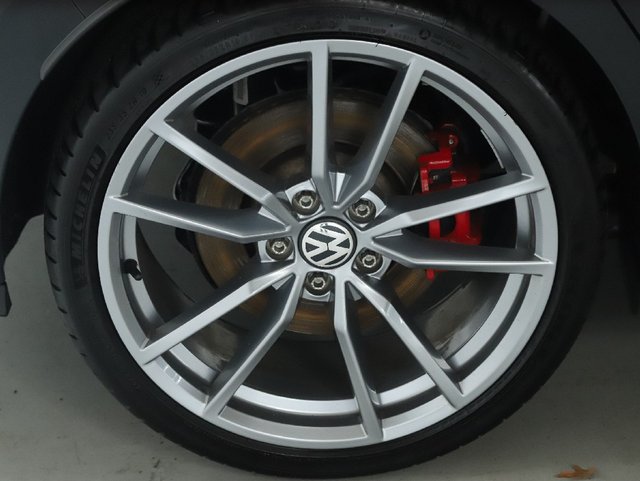 Used 2023 Volkswagen GTI 40th Anniversary Edition FWD image 12