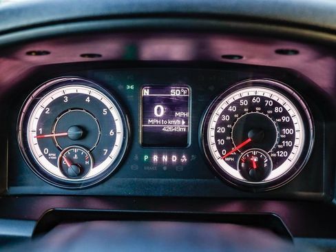 Certified 2024 RAM 1500 Classic SLT image 23