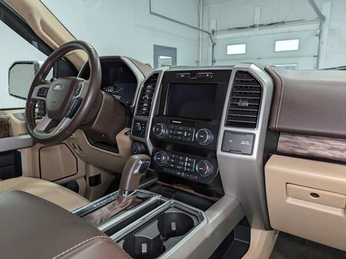 Used 2019 Ford F150 Lariat w/ Equipment Group 501A Mid AWD/4WD image 44