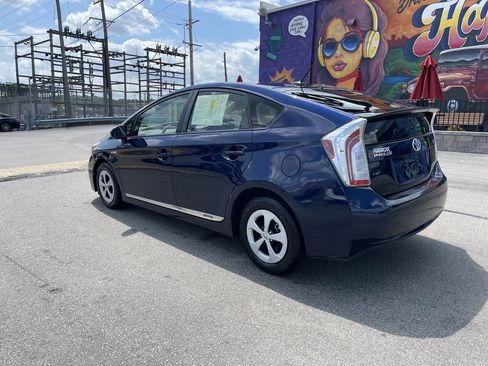 Used 2012 Toyota Prius Three FWD image 3
