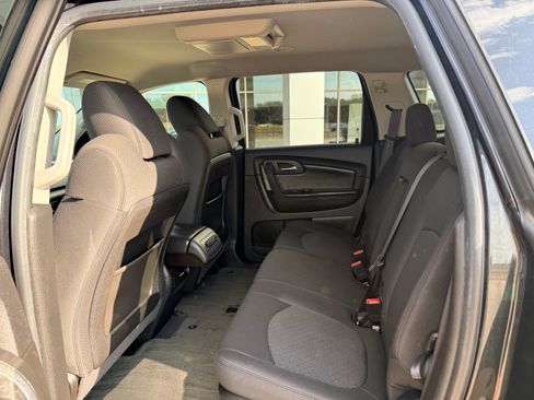 Used 2010 Chevrolet Traverse LT w/ Personal Connectivity Package FWD image 13