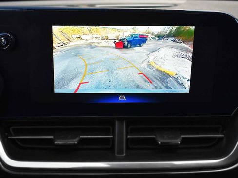 Used 2025 Chevrolet Trax RS w/ Sunroof Package image 19